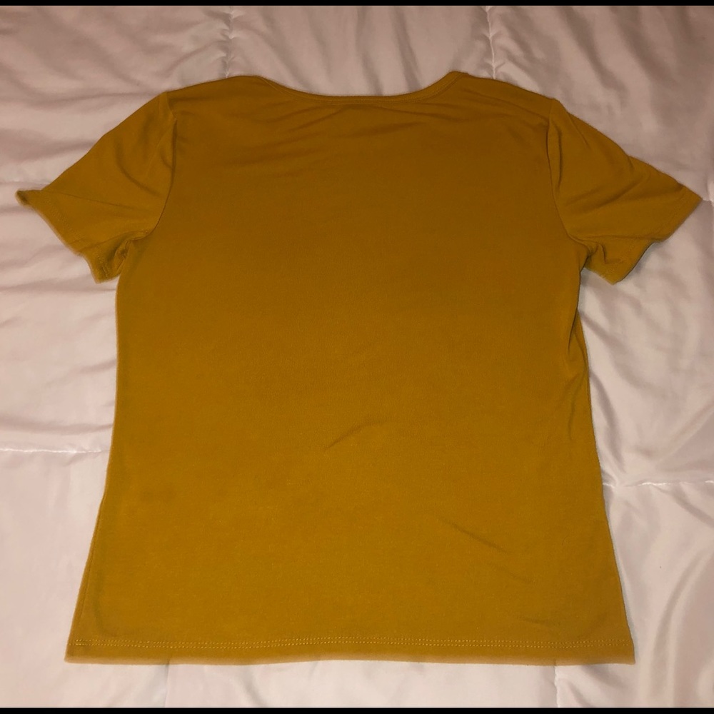Forever 21 Basic Tee - Picture 3 of 3